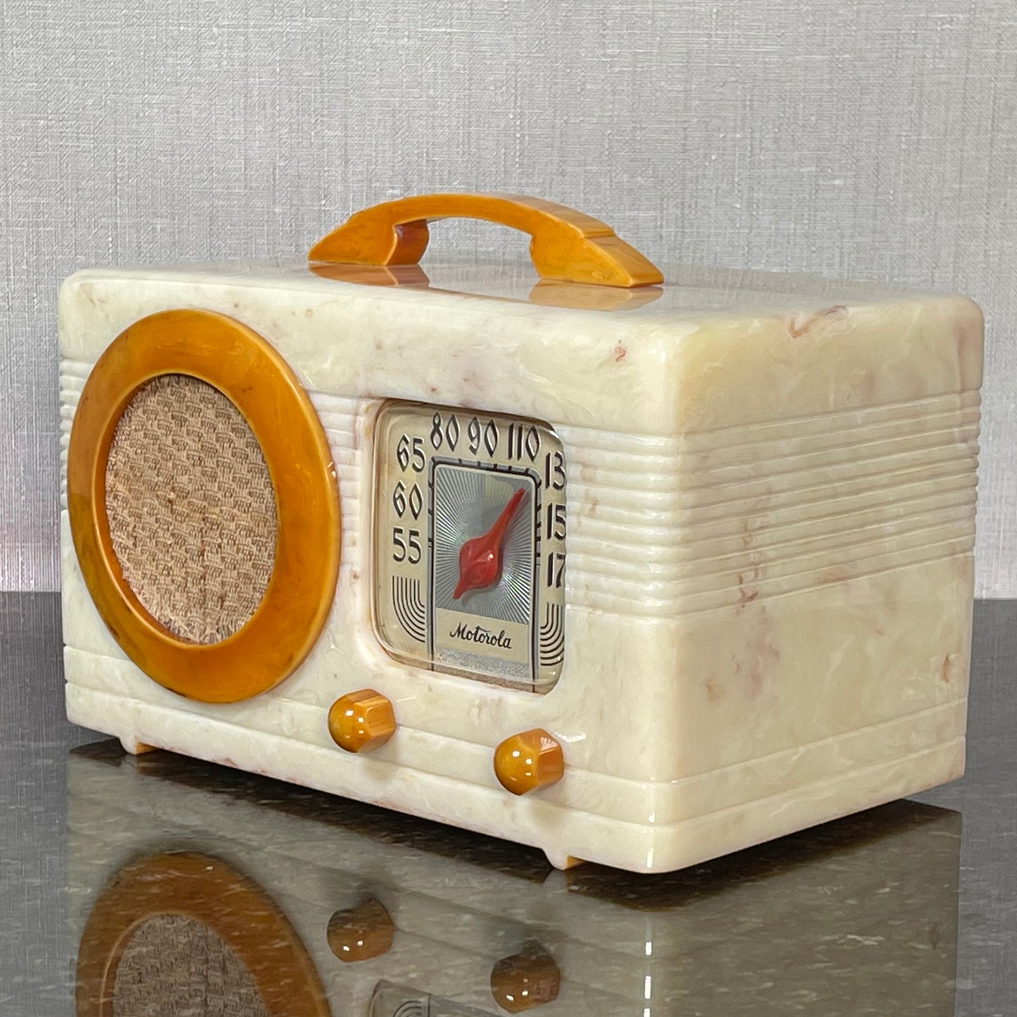 Motorola 50XC-3 Catalin Radio Bespoke Radio. ART DECO