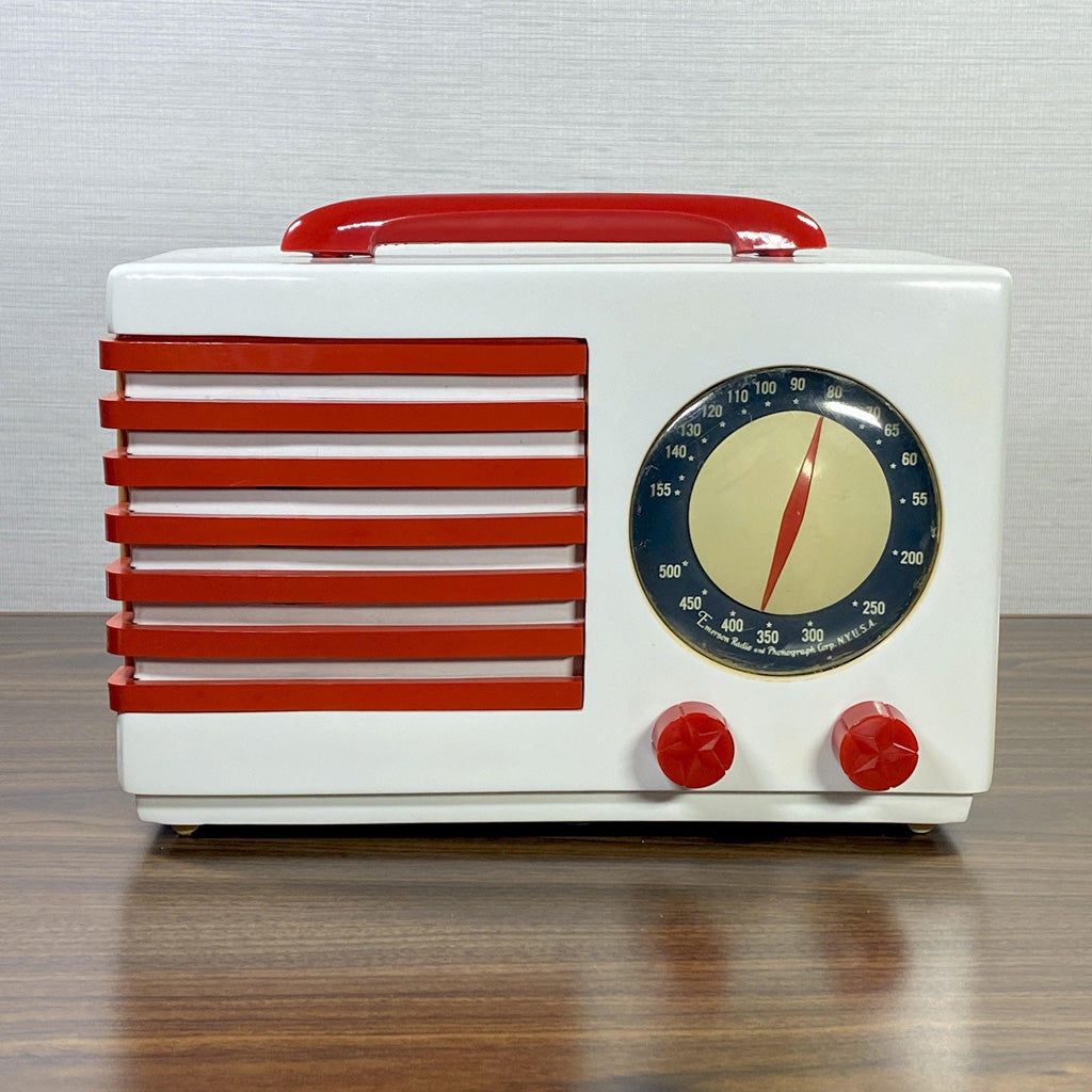 Emerson 400 "Patriot" Catalin Radio Bespoke Radio. ART DECO